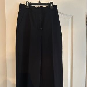 Aritzia Limitless Pants. Black. Size 4 Regular. Practically brand new.